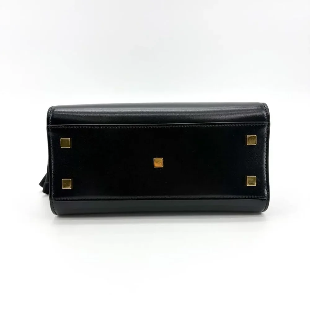Saint Laurent delivery duty